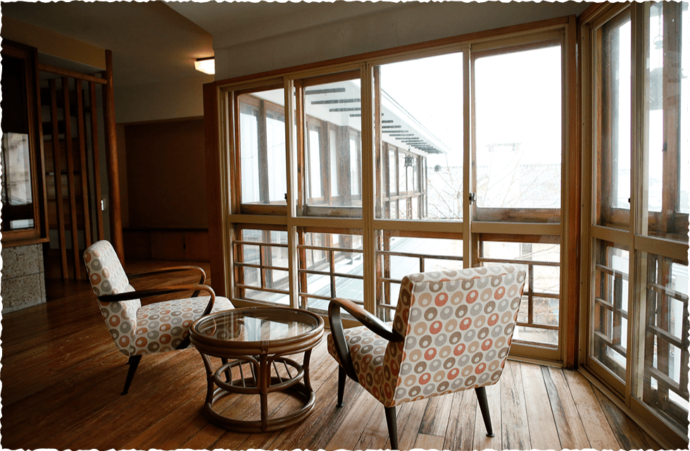 新緑や紅葉がとくに美しい温泉町伊香保横手館